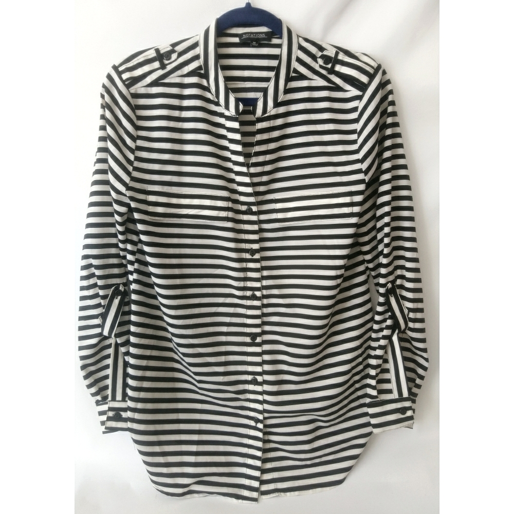Notations black and white top Size M